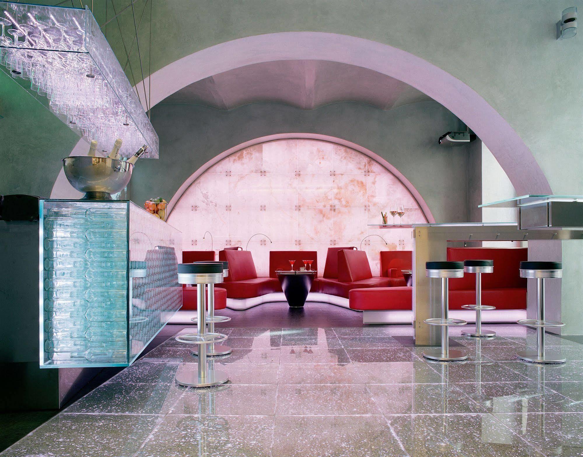 Hotel Greif, A Member Of Design Hotels Bolzano Luaran gambar
